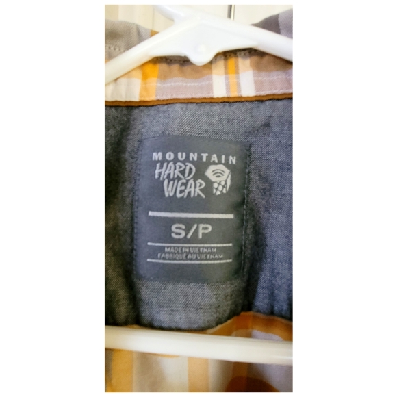 Mountain Hardware Men's Short Sleeve Button Shirt - Picture 4 of 6